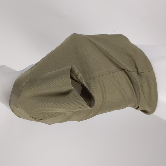 Valleygirl Top Size Med Khaki Green Short Sleeve Crop Ribbed Button Tie-up NEW - Picture 10 of 14